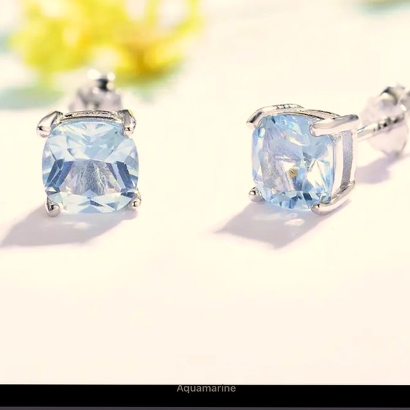 Aquamarine Gemstone Sterling Silver Stud Earrings - Picture 1 of 3